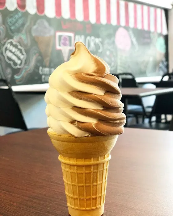 Taylor's Ice Cream Parlor Picture 8