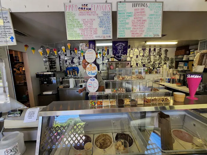 AJ's Country Cone Picture 6