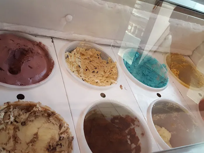 Dairy Swirl Picture 7