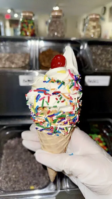 Apple Valley Creamery & Mini Golf Picture 2