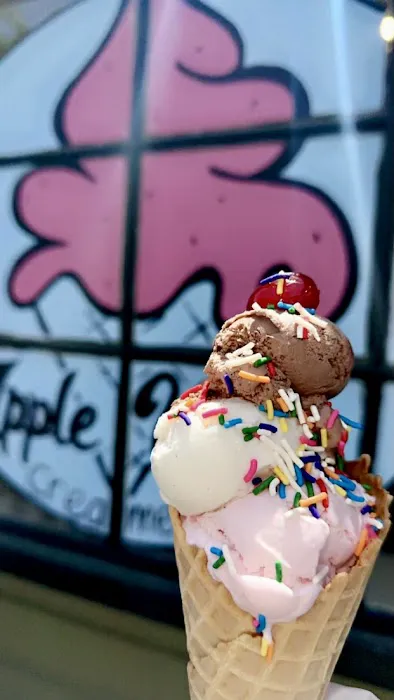 Apple Valley Creamery & Mini Golf Picture 4