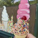 Apple Valley Creamery & Mini Golf