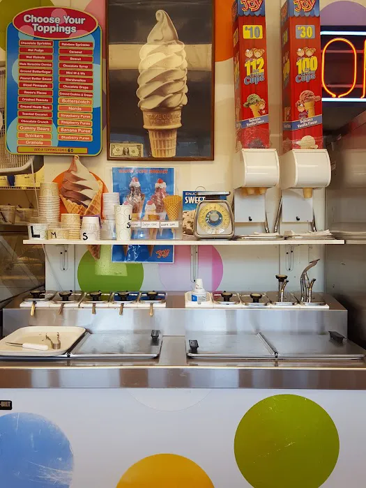 Milford Dairy Bar Picture 5