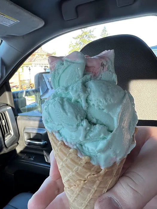 Pennocks Icecream Picture 1