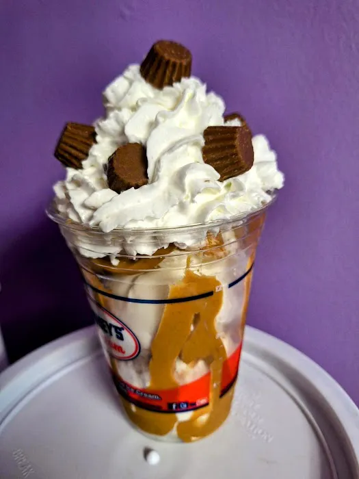 Happy Hour Ice Cream+ Picture 6