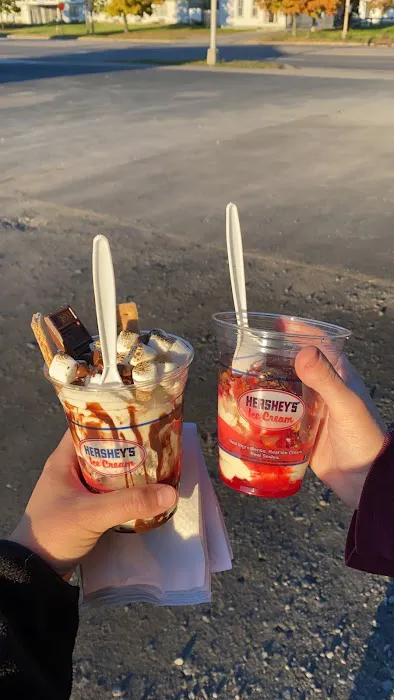 Happy Hour Ice Cream+ Picture 4