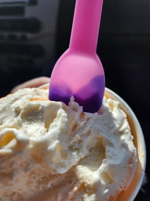 Bianco’s Ice Cream Shop Picture 4