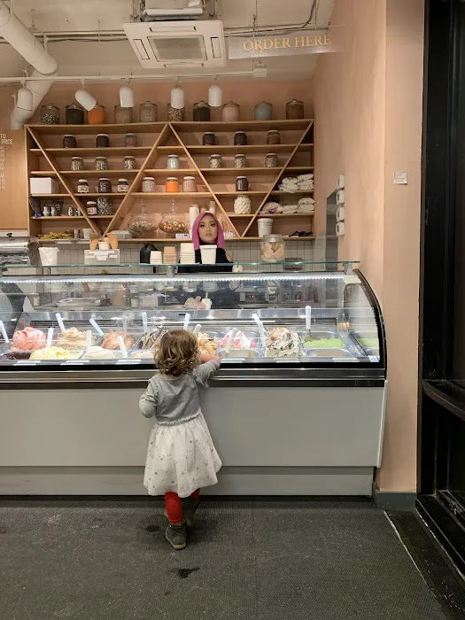 Altani Gelato & Coffee Picture 7