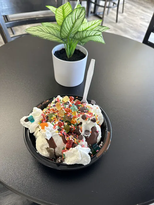 Pop Pops Creamery Picture 8