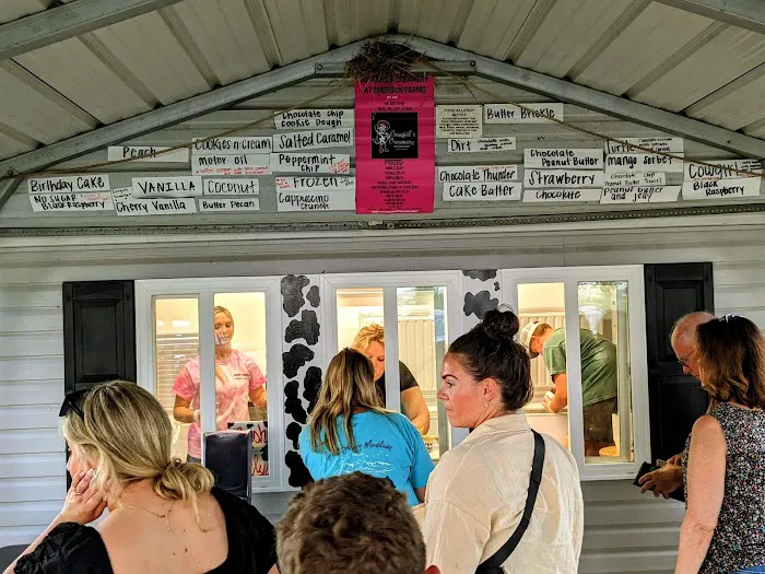 Cowgirl's Creamery At Emerson Farms Picture 8