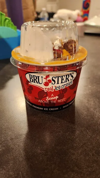 Bruster's Real Ice Cream Picture 4