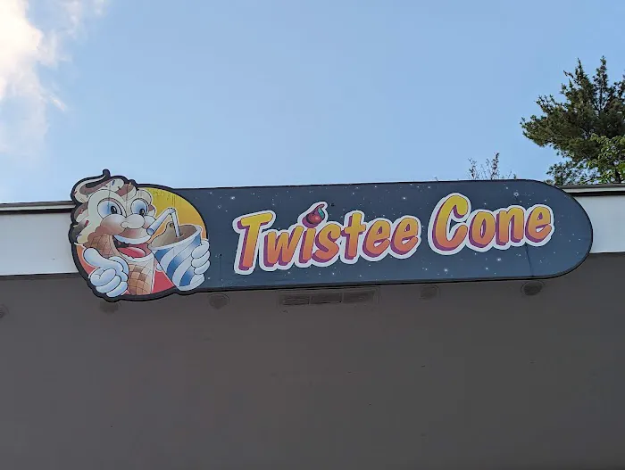 Twistee Cone Picture 7
