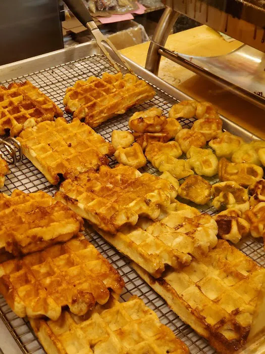 Nina’s Waffles and Sweets Picture 7