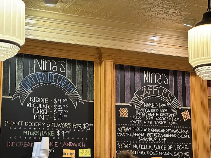 Nina's Waffles Picture 9