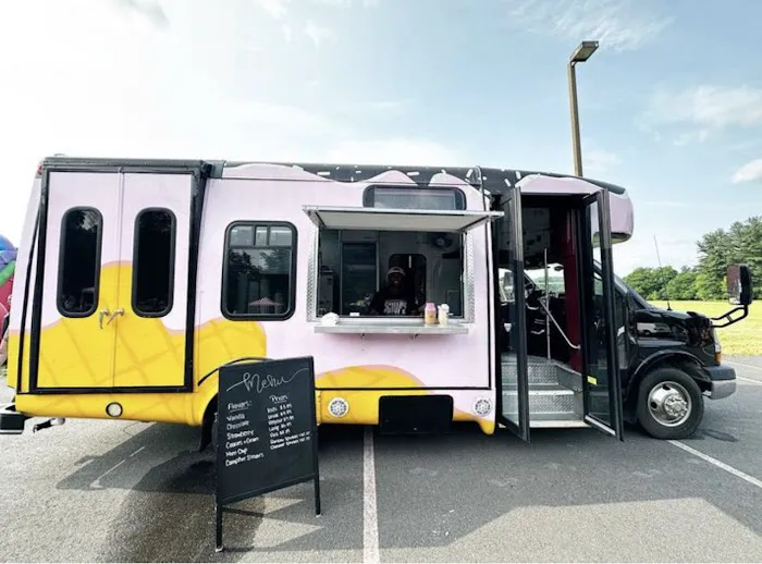 Humdoo Ice Cream Shop & Truck Picture 10
