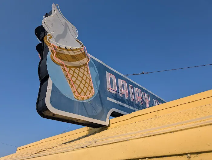 Dairy Palace Picture 6