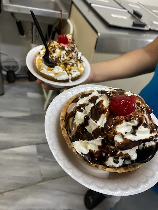 Dino's ice cream & Italian water ice Picture 10