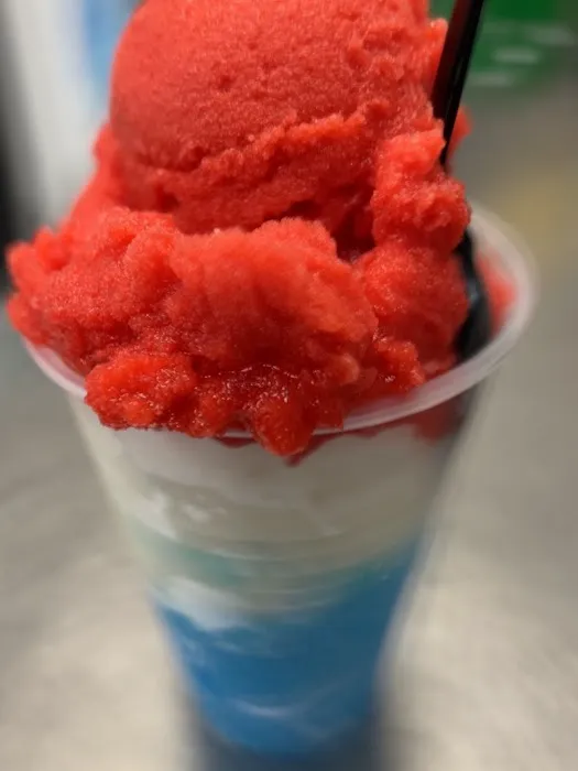 Dino's ice cream & Italian water ice Picture 6
