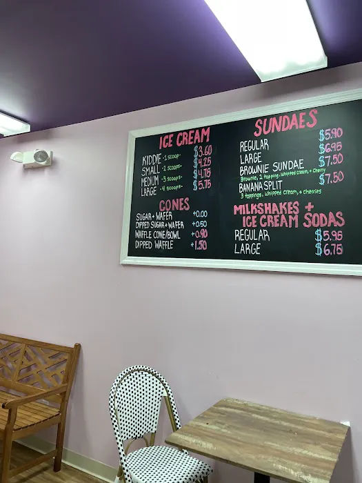 Mia's Ice cream Picture 3