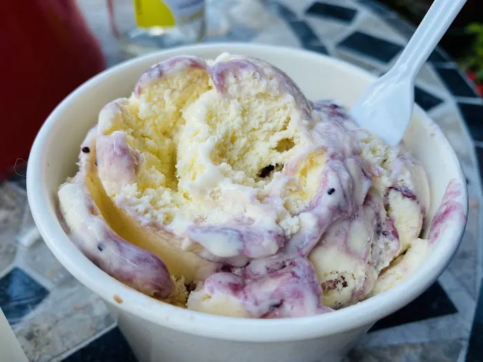 Sweet Scoops on Main Picture 7