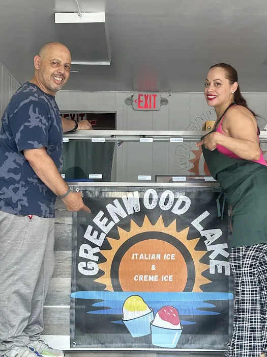 Greenwood Lake Italian Ice & Crème Ice Picture 4
