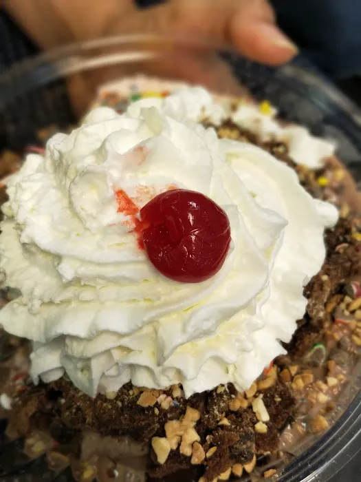 Super Scoops Ice Cream Picture 2