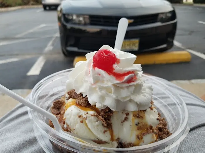 Super Scoops Ice Cream Picture 1