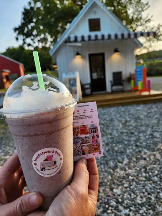 Suzie Q's Cookies & Cream Picture 3