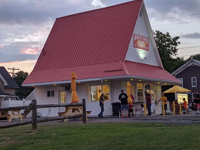 Lickety Split Ice Cream Shoppe Picture 6