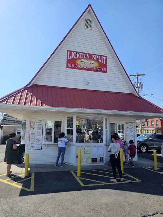 Lickety Split Ice Cream Shoppe Picture 3