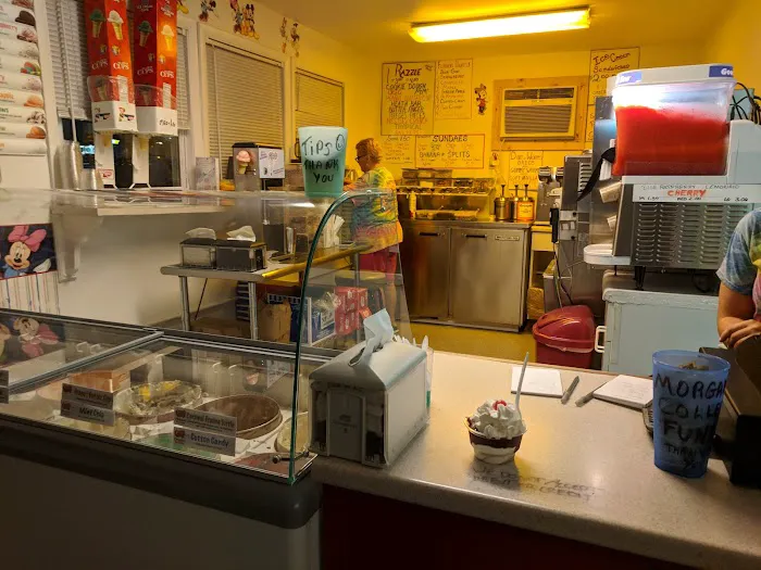 Duck Stop Ice Cream Picture 2