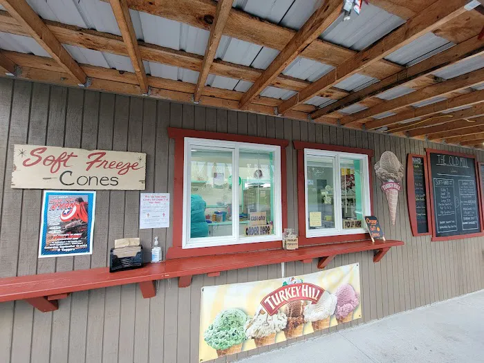 Old Mill Ice Cream Shop Picture 9