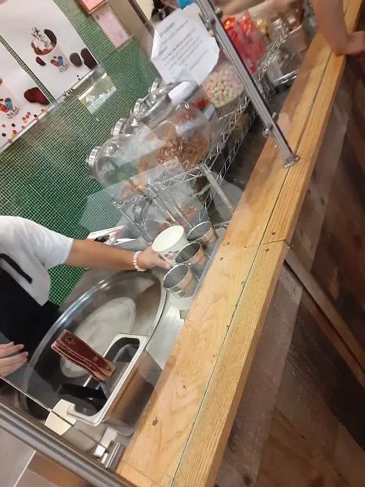 Roll Roll Ice Cream Picture 4