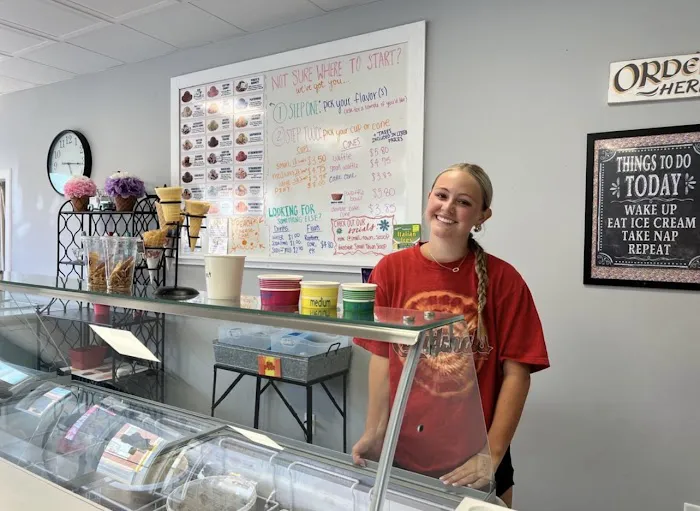 Small Town Scoop Picture 6