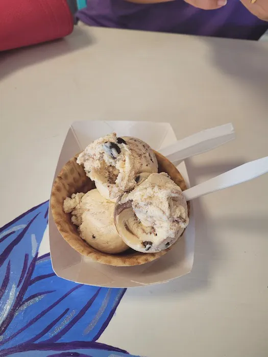 Small Town Scoop Picture 2