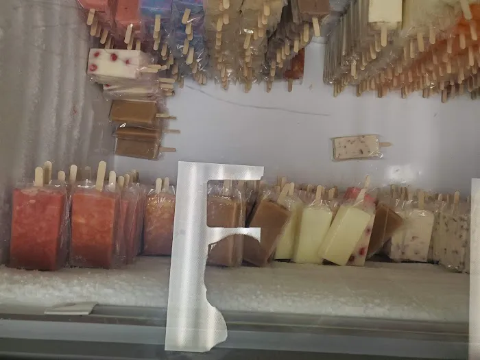 Paleteria La Zacatecana Picture 2