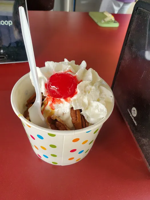 What's the Scoop? Picture 6