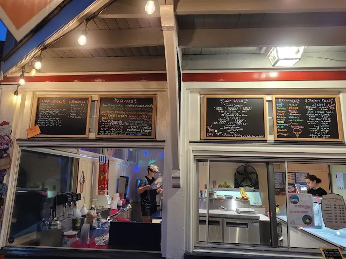 American House Ice Cream Shack Picture 7