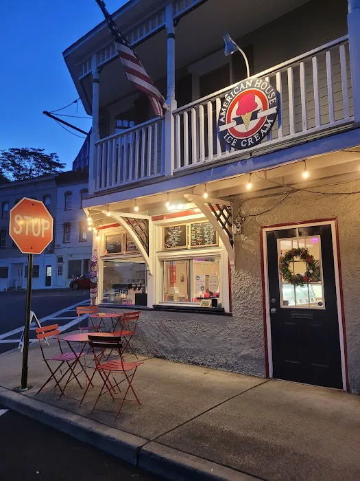 American House Ice Cream Shack Picture 2