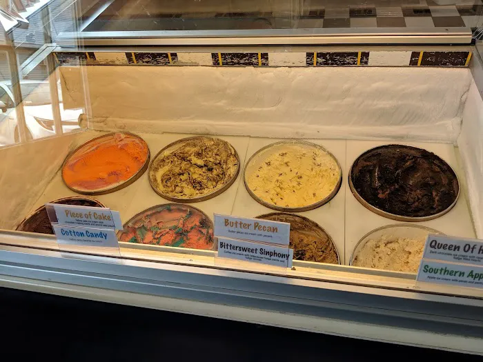 American House Ice Cream Shack Picture 8