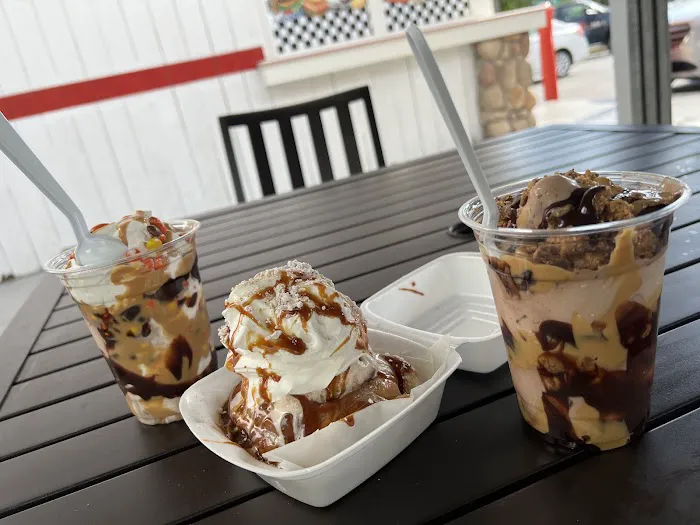 Nana's Ice Cream and Grill Picture 9