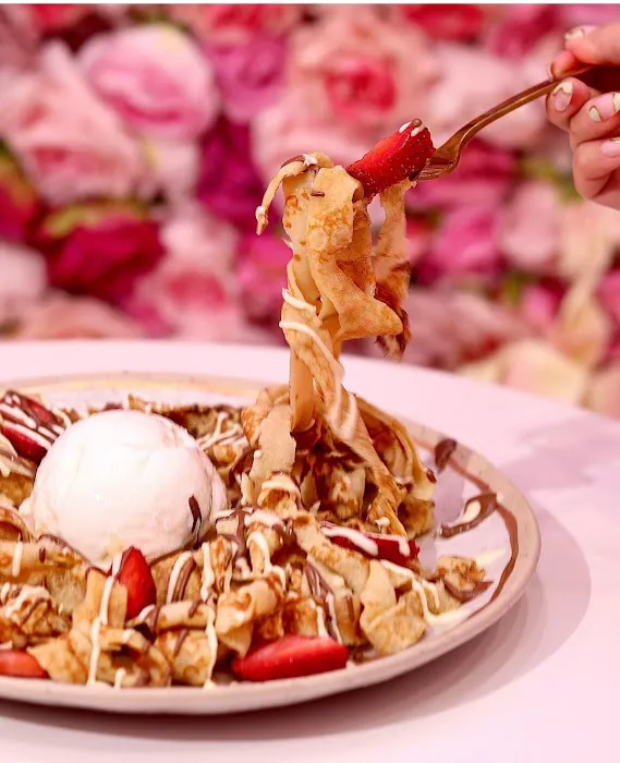 NY ICE CREAM & CREPES Picture 3