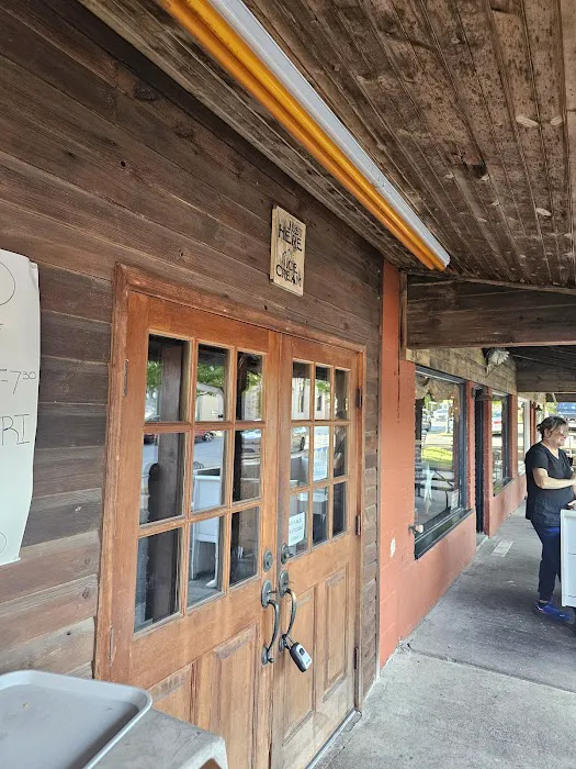 Village Creamery Picture 4