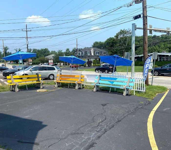 GiGi's Frozen Treats and Water ice Picture 8