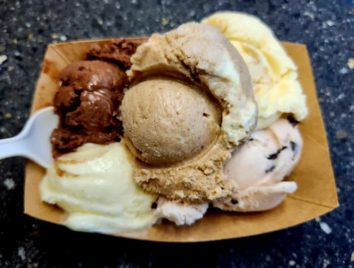 Owowcow Creamery Picture 7