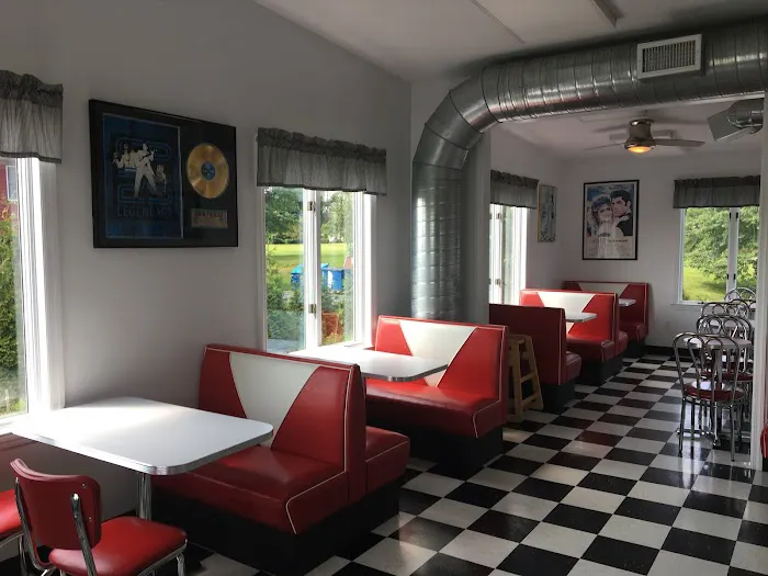 Thee Ice Cream Parlor Picture 7