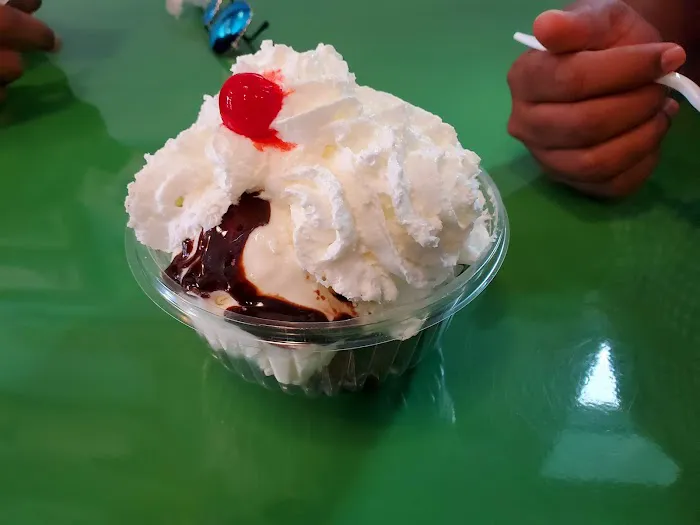 Summer Ville Homemade Ice Cream Picture 7