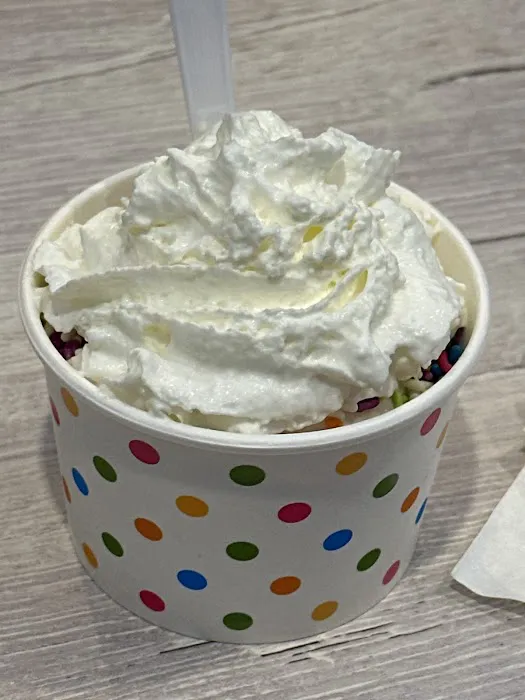 McCools Ice Cream & Frozen Yogurt Picture 6