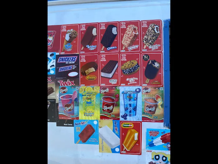 Bridgeville Ice Cream truck Picture 8