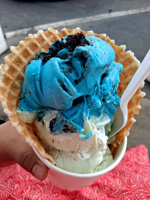 Curly's Ice Cream Picture 5